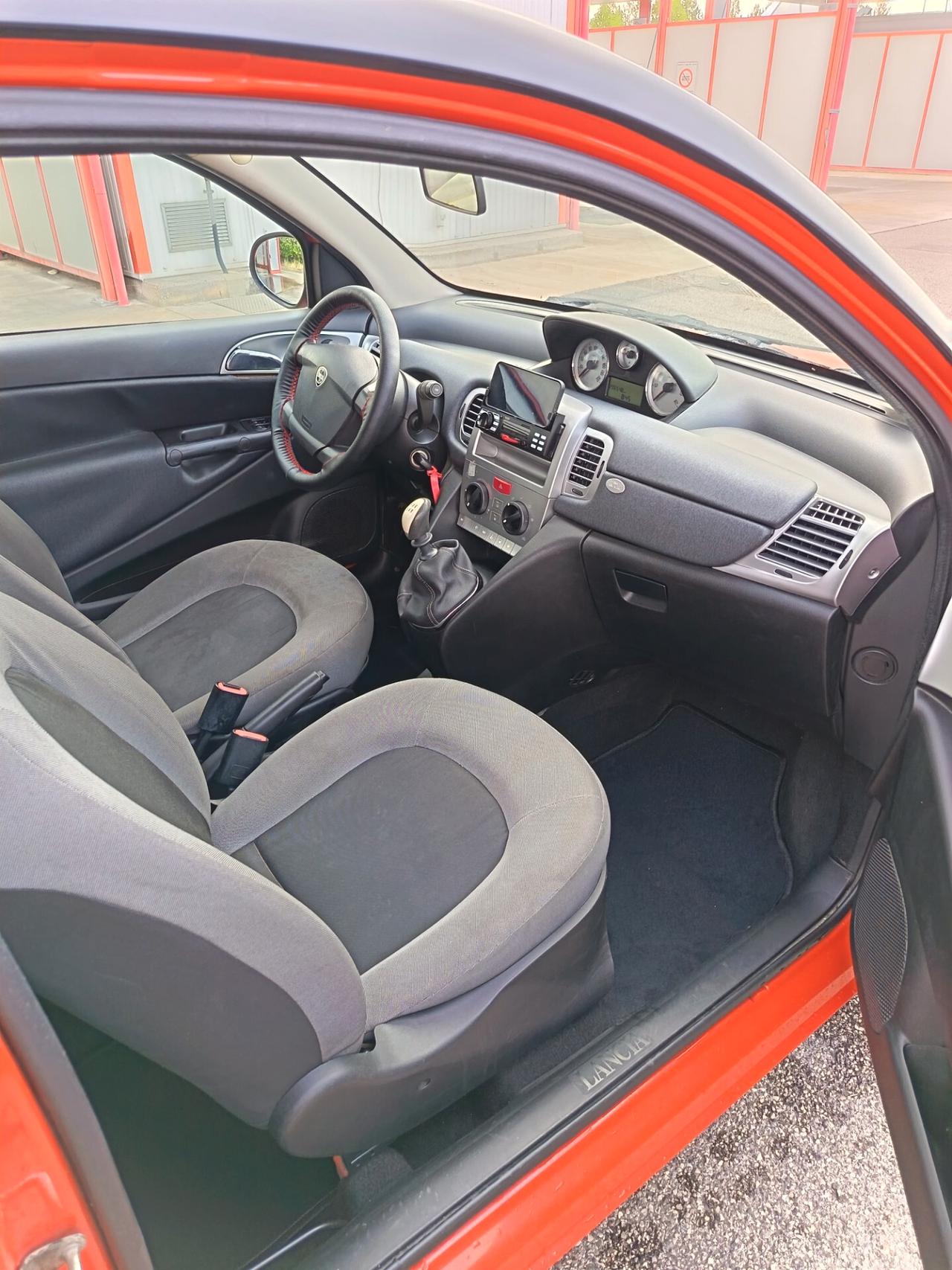 Lancia Ypsilon 1.2 Diva