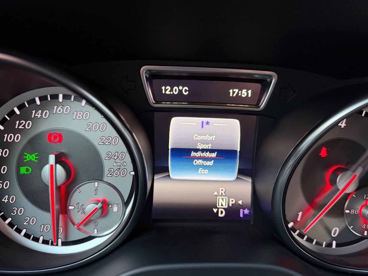 Mercedes-benz GLA 220d 4Matic Motore Nuovo Km Certificati