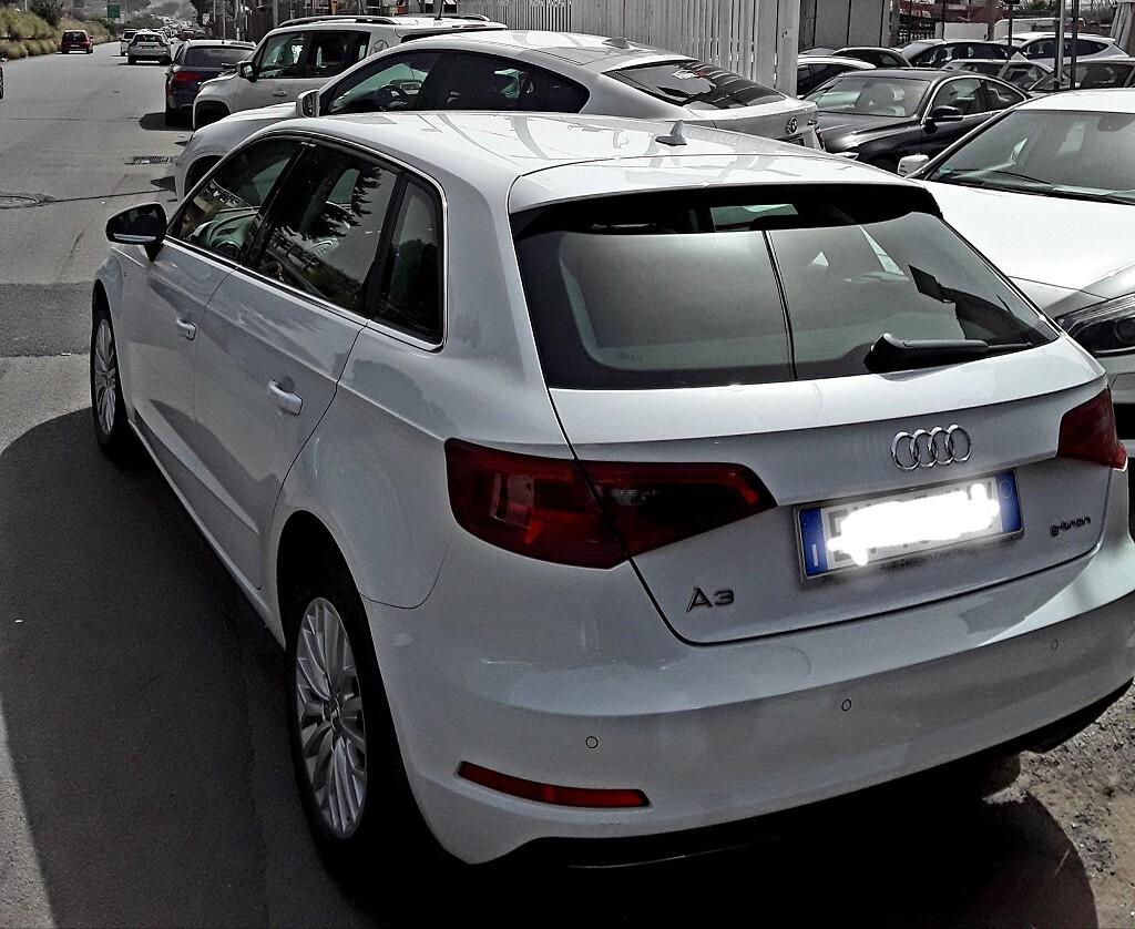 AUDI A3 g- tronic Ambition benz/metano