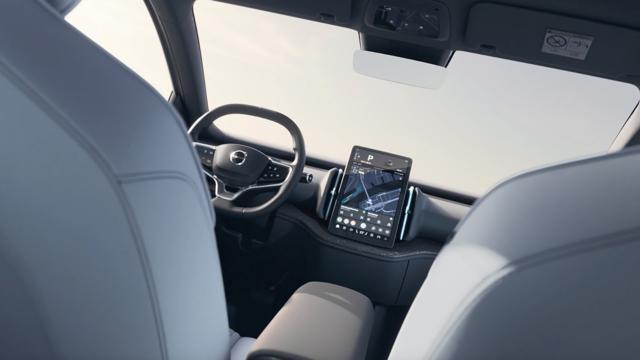 VOLVO EX30 PLUS SINGLE MOTOR