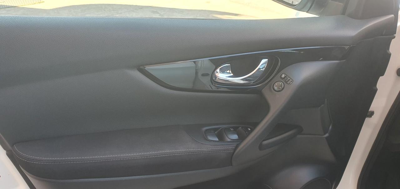 Nissan Qashqai 1.5 dCi N-Connecta