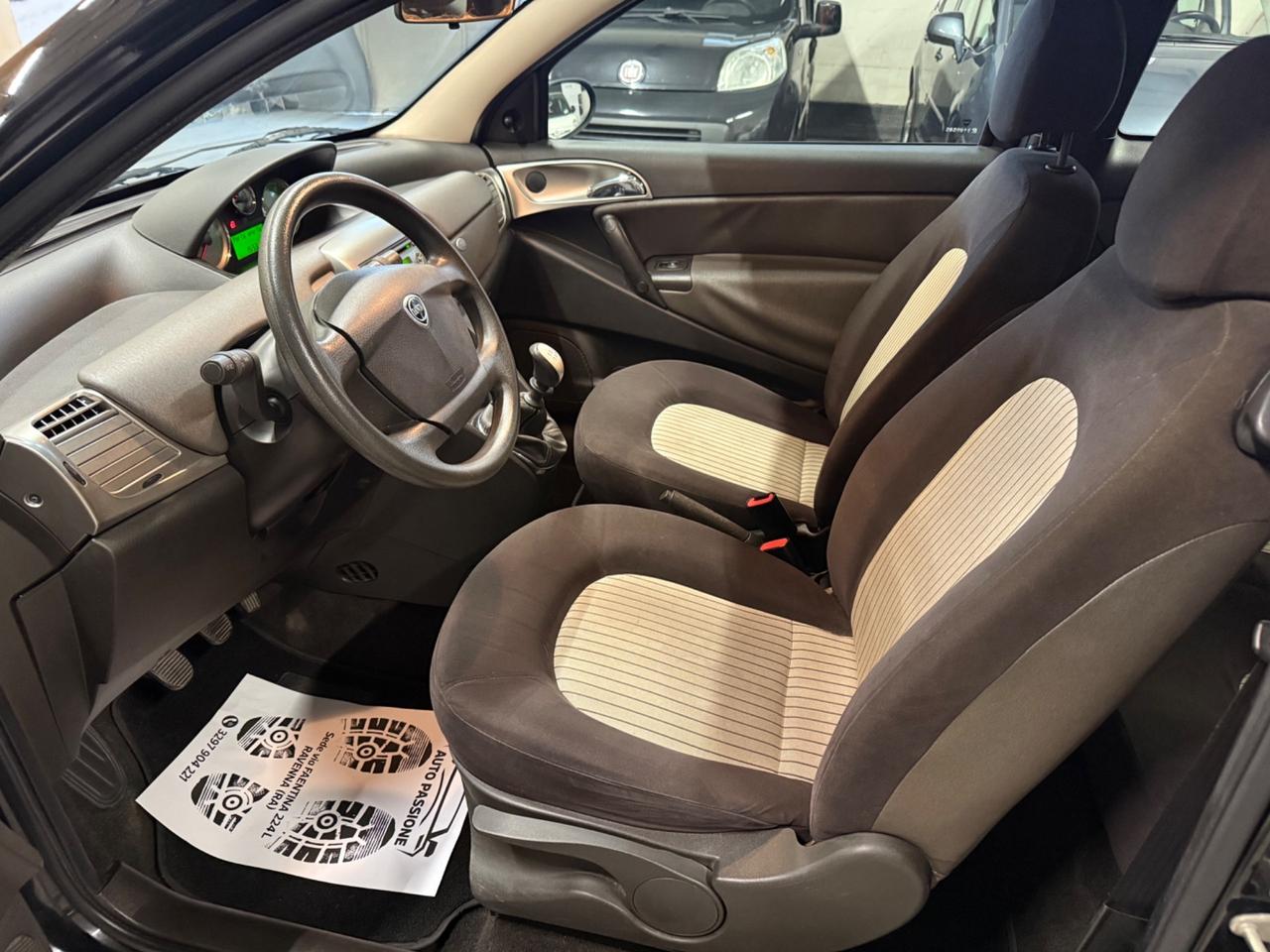 Lancia Ypsilon 1.2 Platino