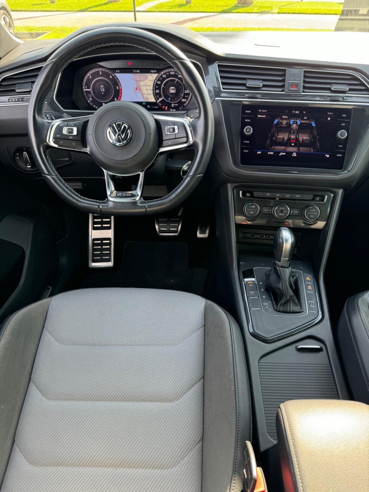 Volkswagen Tiguan R-LINE 2.0 TDI 150 cv DSG