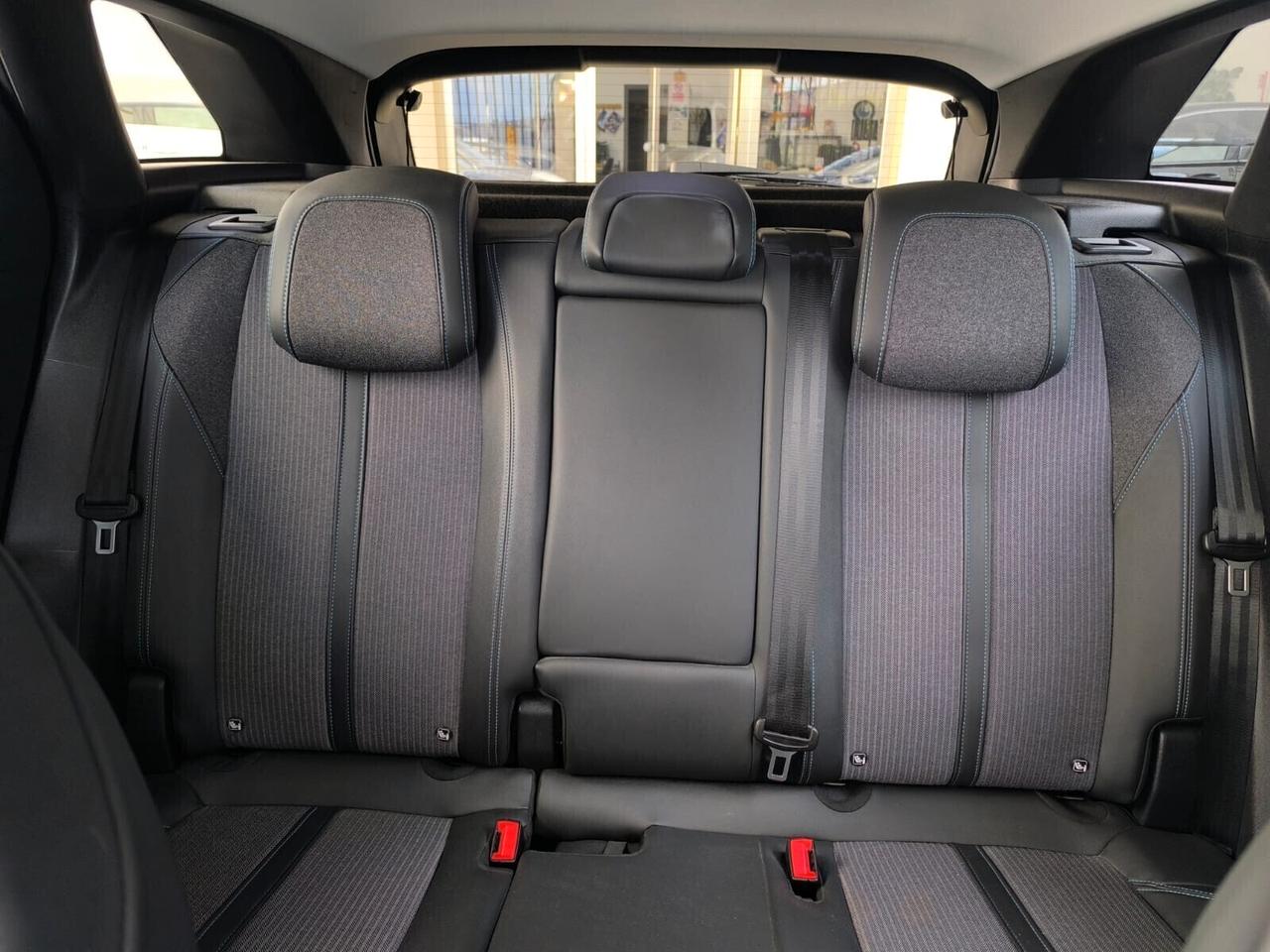 Peugeot 3008 1.5 BlueHDi 130 S&S EAT8 Allure 2022