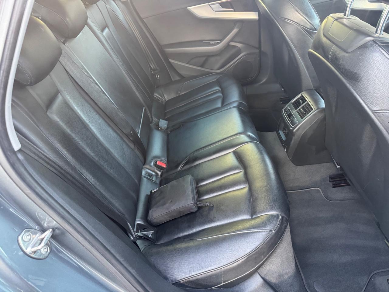 Audi A4 2.0 TDI S tronic Business Sport garanzia 12 mesi