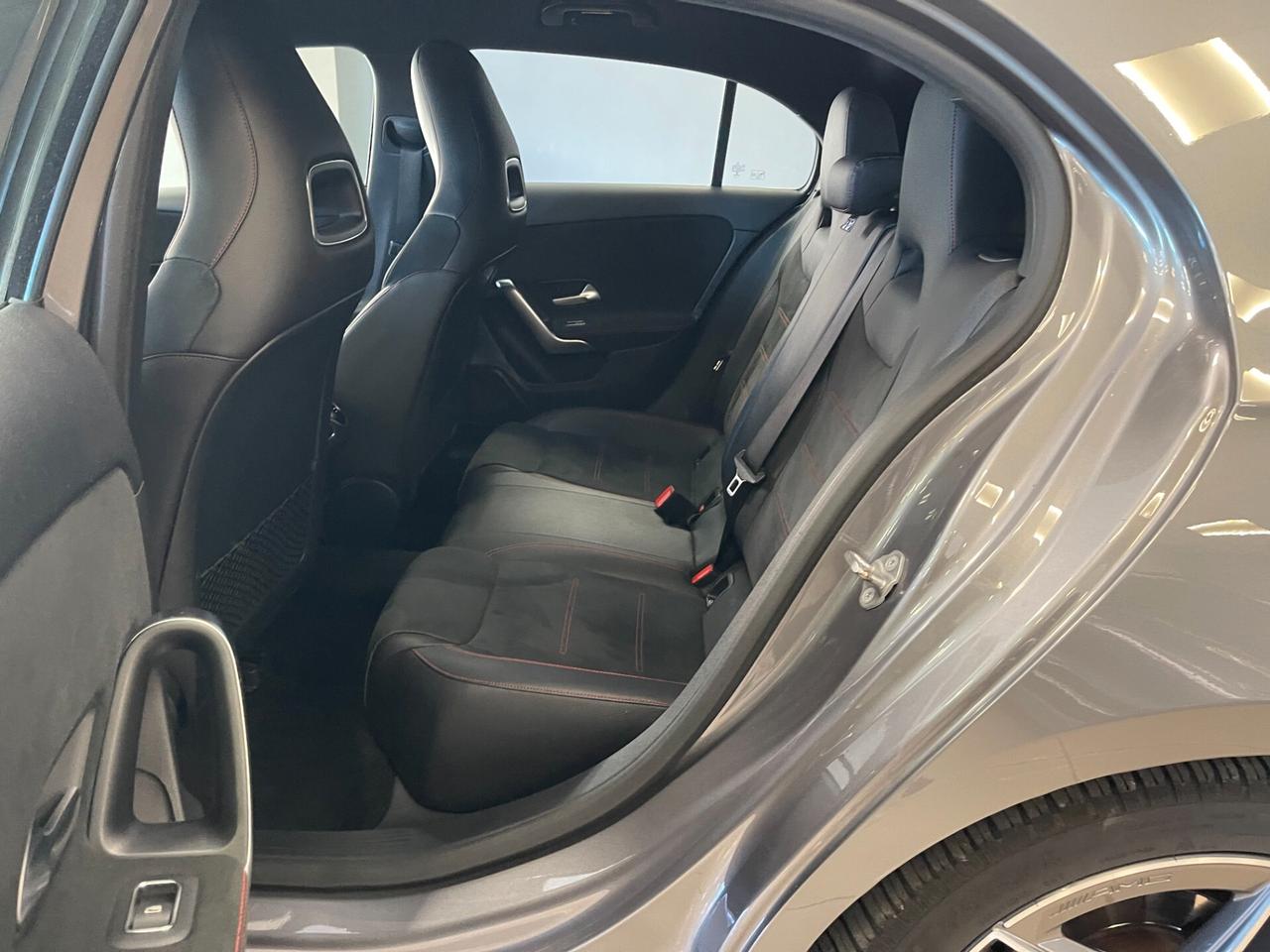 Mercedes-benz A 180d AMG Premium