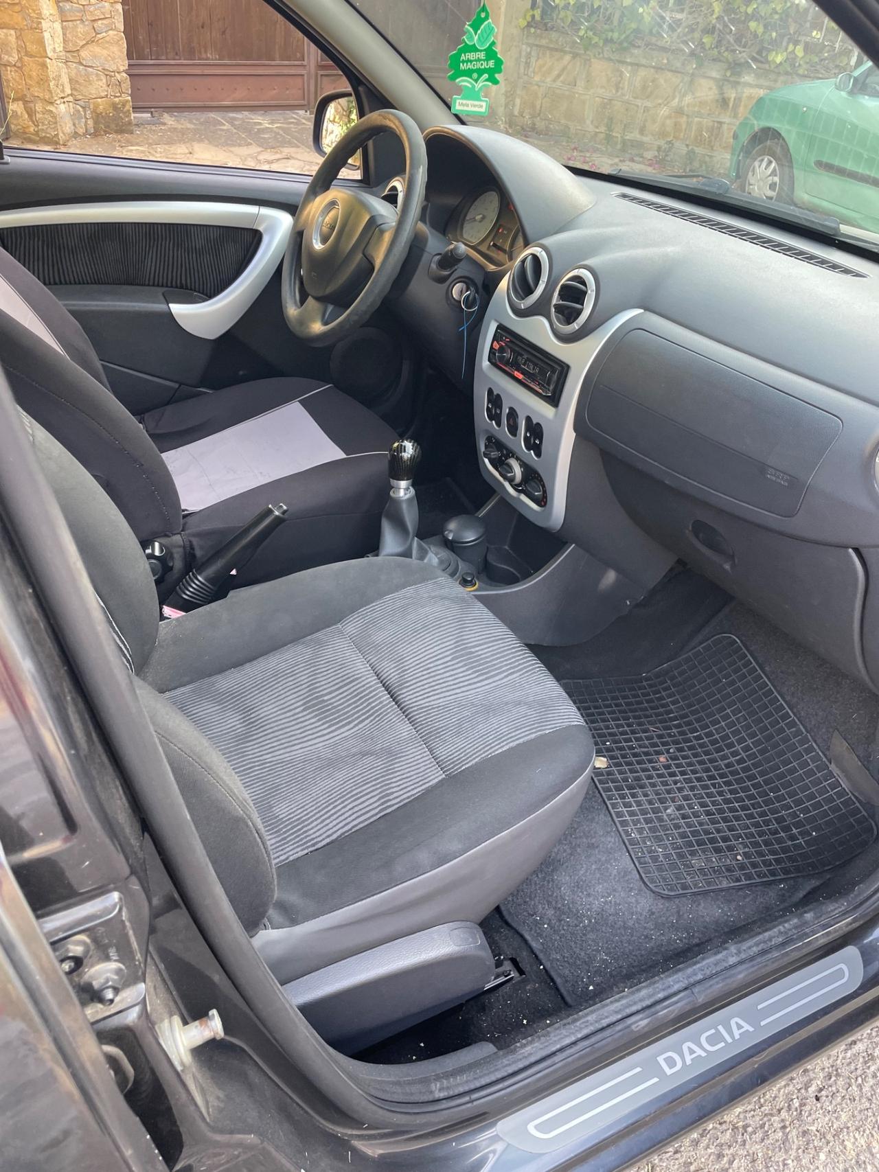 Dacia Sandero 1.4 8V Lauréate