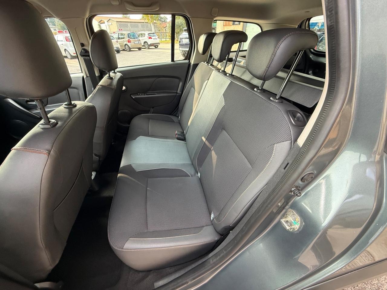 Dacia Logan MCV 1.5 dCi 8V 90CV Start&Stop Serie Speciale Brave