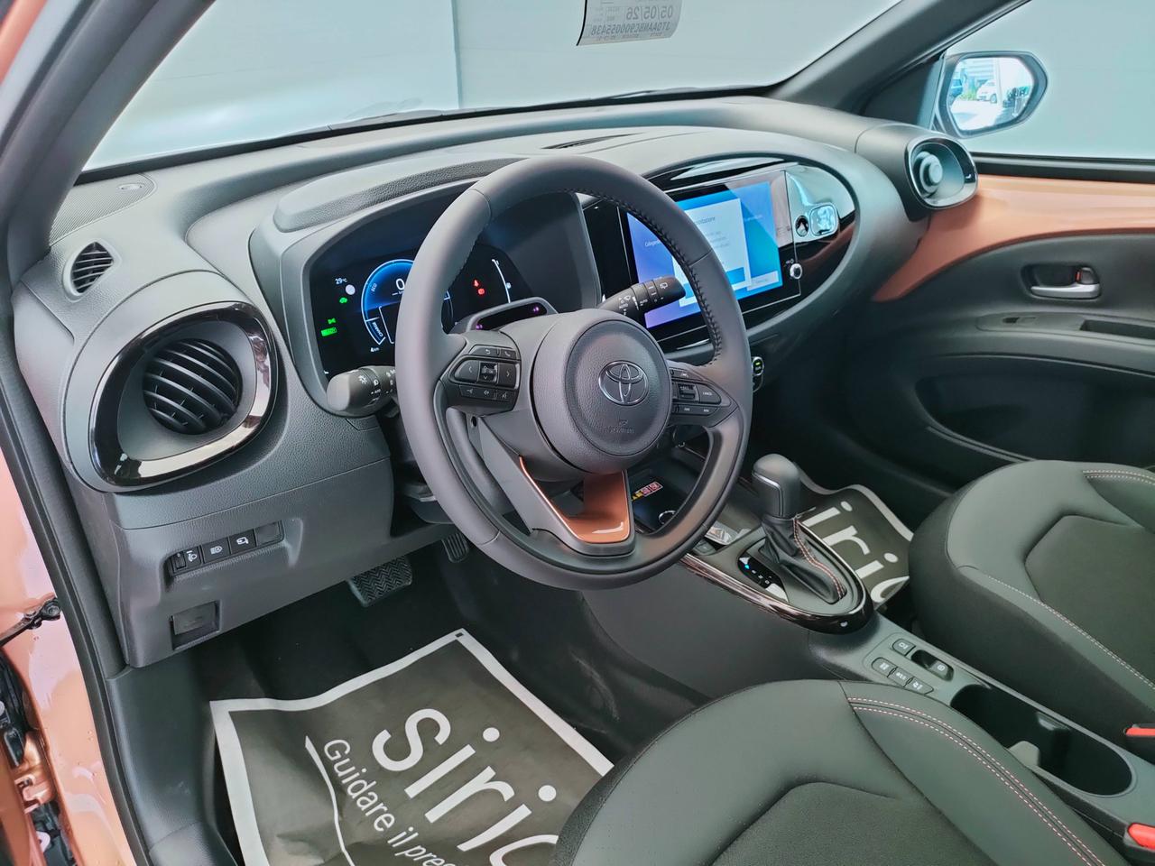 TOYOTA AYGO X HEV PREMIUM MC26