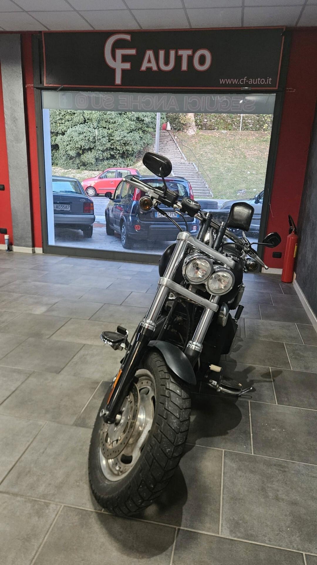 Harley-davidson Dyna Fat Bob nero opaco