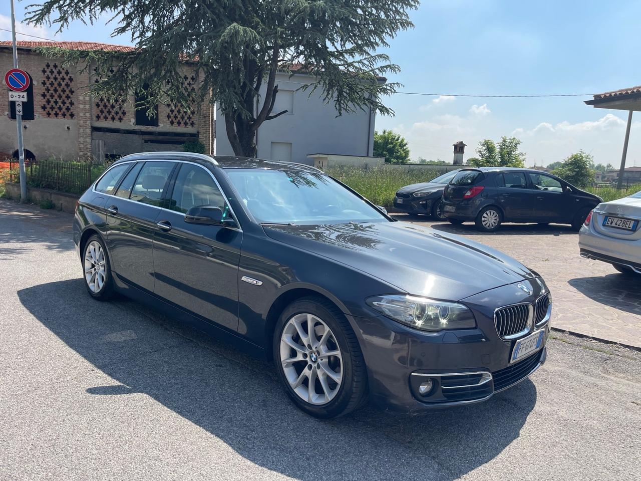 Bmw 520 520d xDrive Luxury