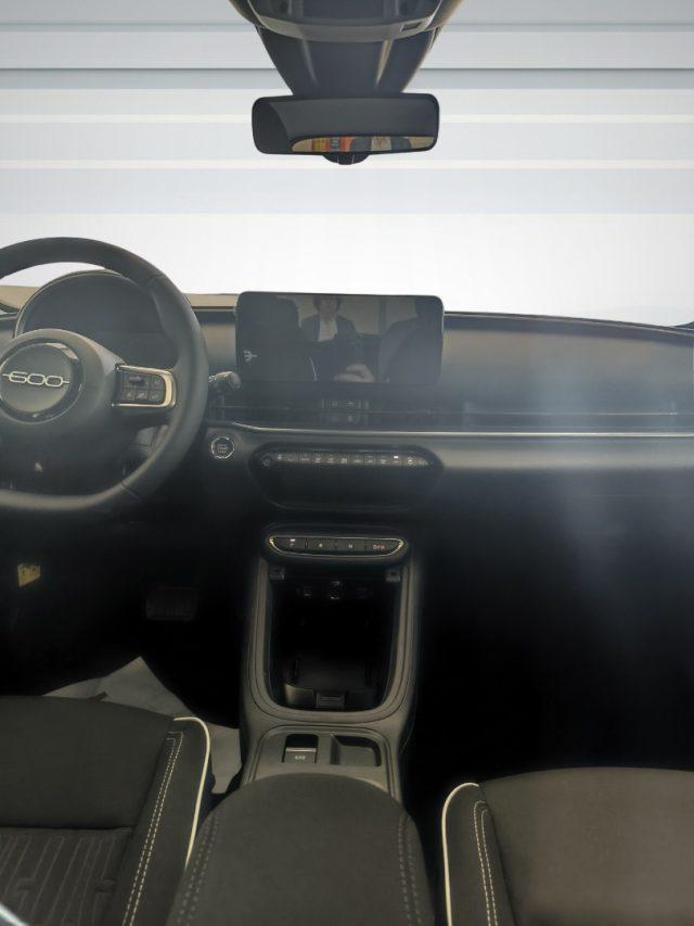 FIAT 600 Hybrid 110 CV DCT MHEV Pop