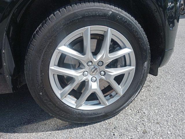 VOLVO XC60 B4 (d) Geartronic Momentum HYBRID/DIESEL