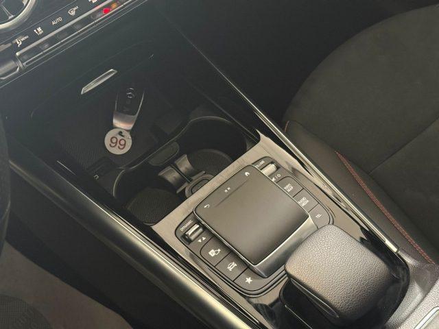 MERCEDES-BENZ GLA 220 d Automatic Premium