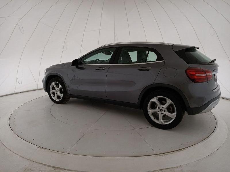 Mercedes-Benz GLA GLA-X156 2017 220 d Sport 4matic 170cv auto