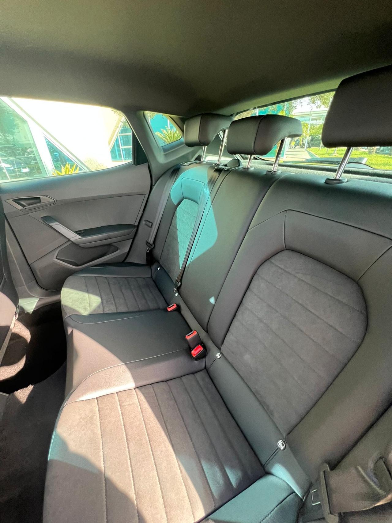 Seat Ibiza 1.0 EcoTSI 95 CV 5 porte FR possibilità noleggio no scoring