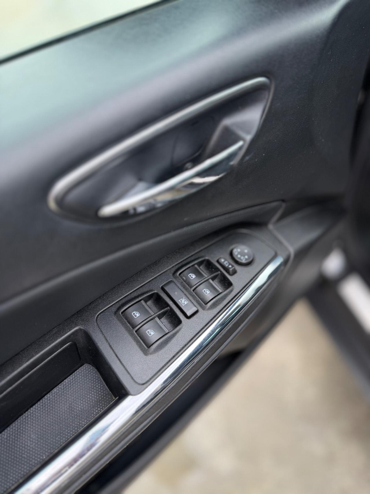 Lancia Delta 1.6 MJT DPF Gold