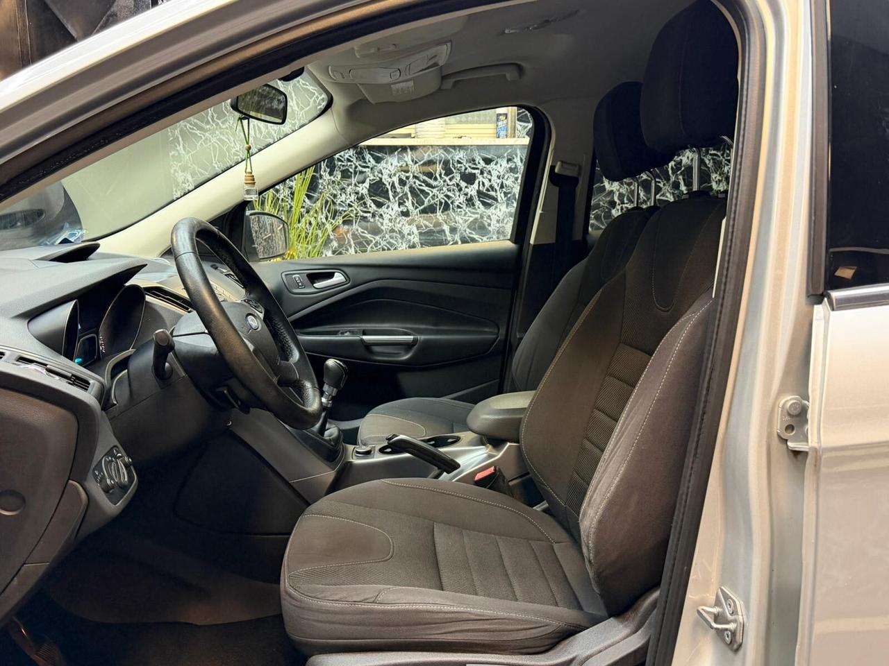 Ford Kuga 2.0 TDCI 140 CV 4WD Titanium