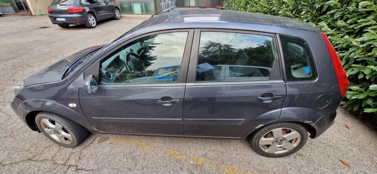 Ford Fiesta 1.4 TDCi 5p. Ghia per export