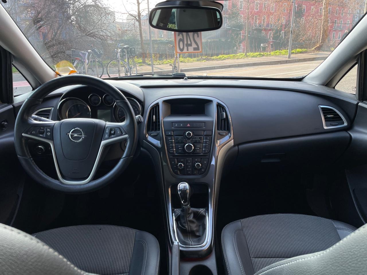 Opel Astra 1.7 CDTI110CVSportsTourerCosmo/GARANZIA