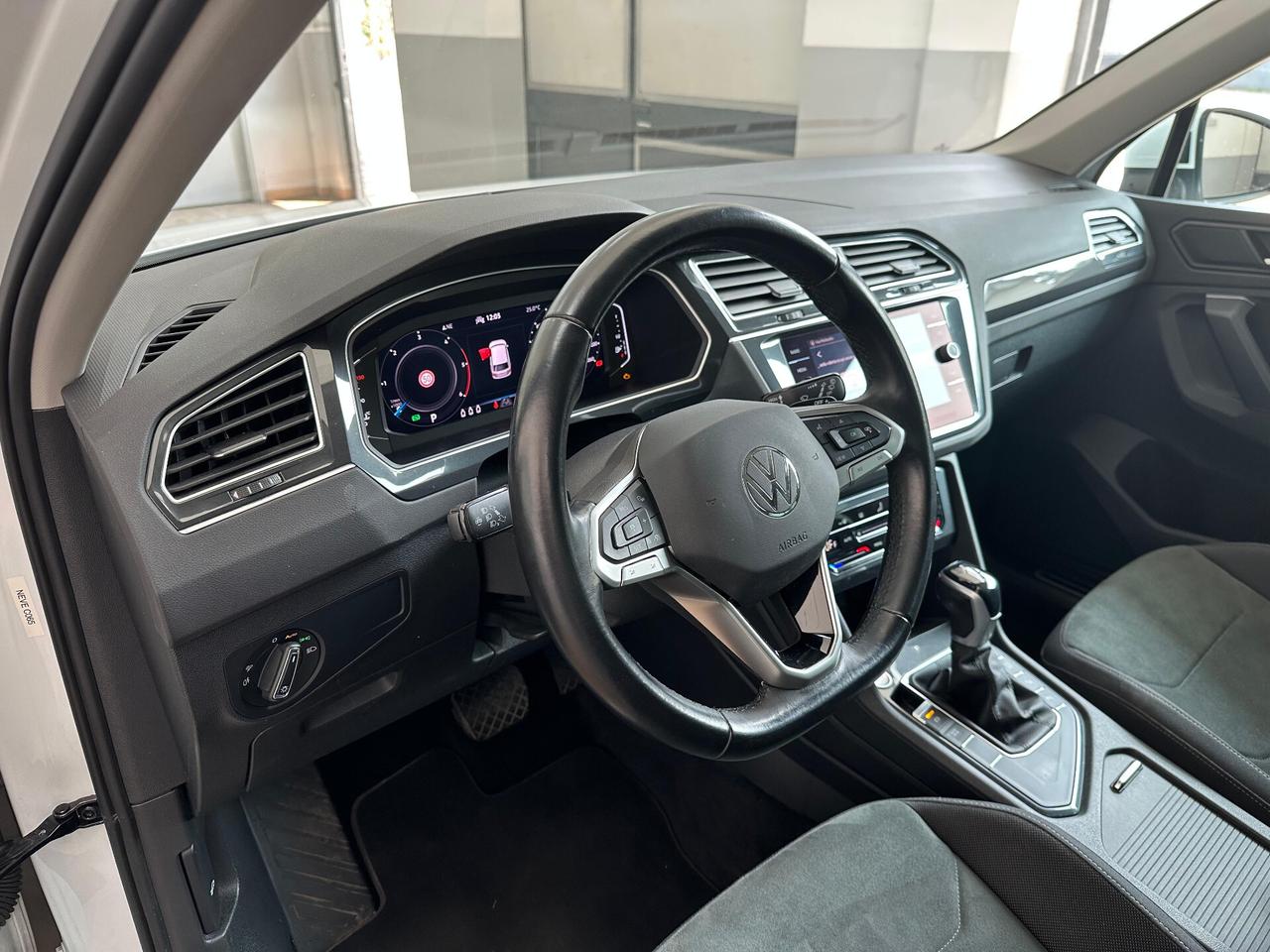 Volkswagen Tiguan 2.0 TDI 150 CV SCR DSG Elegance