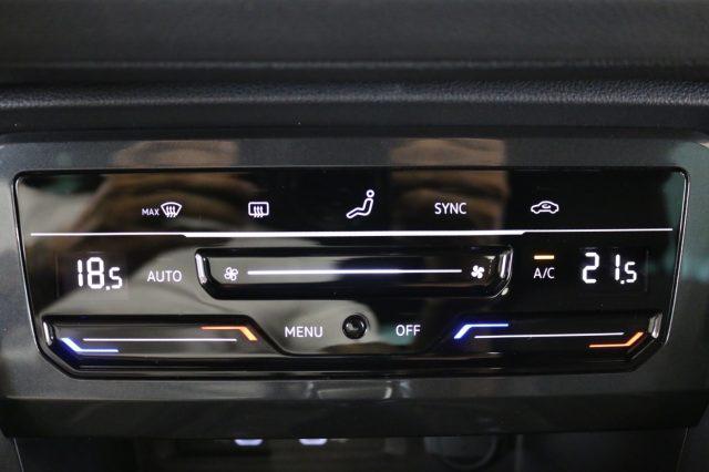 VOLKSWAGEN Tiguan 2.0 TDI DSG 4MOTION R-Line "" GANCIO TRAINO ""