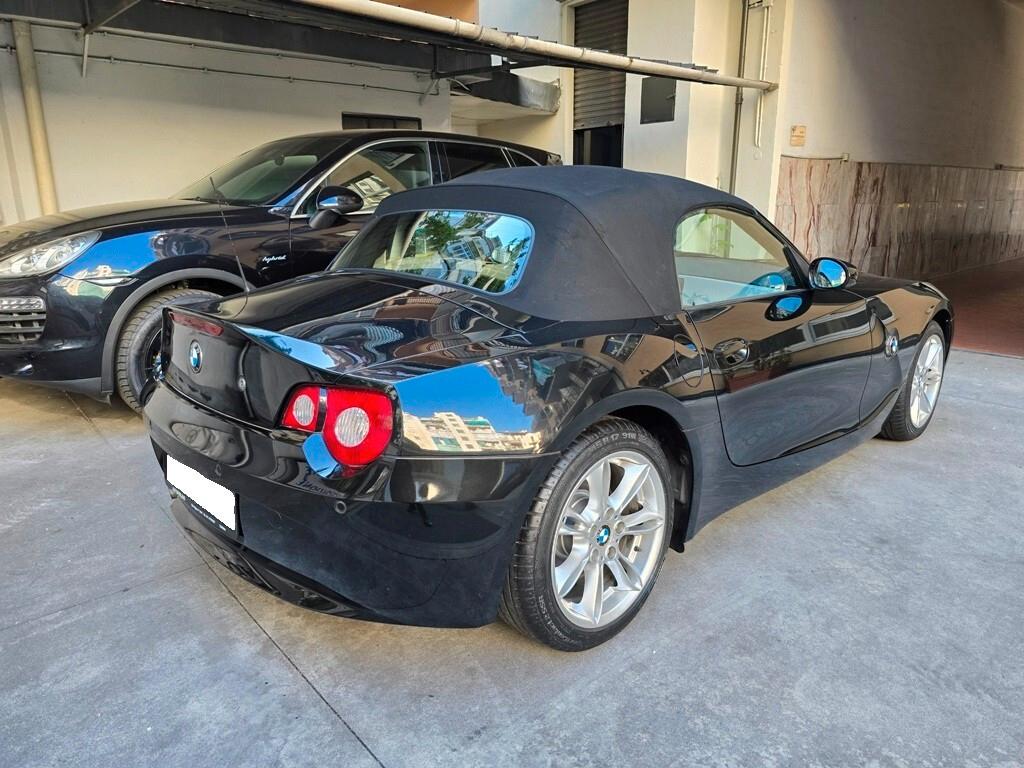 Bmw Z4 2.2i cat Roadster BOOK SERVICE/ASI