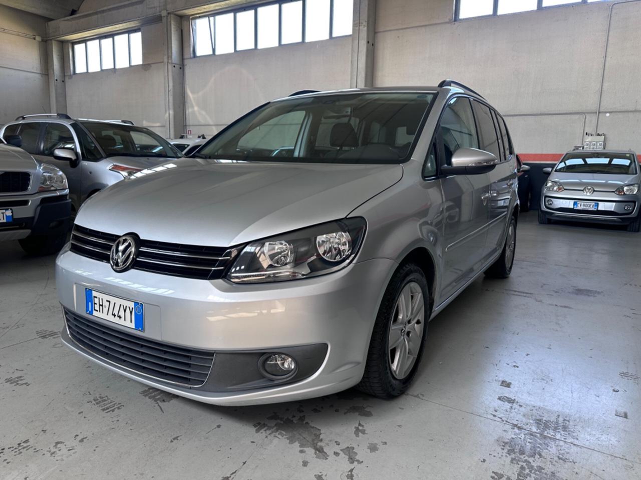 Volkswagen Touran 1.6 TDI gancio traino