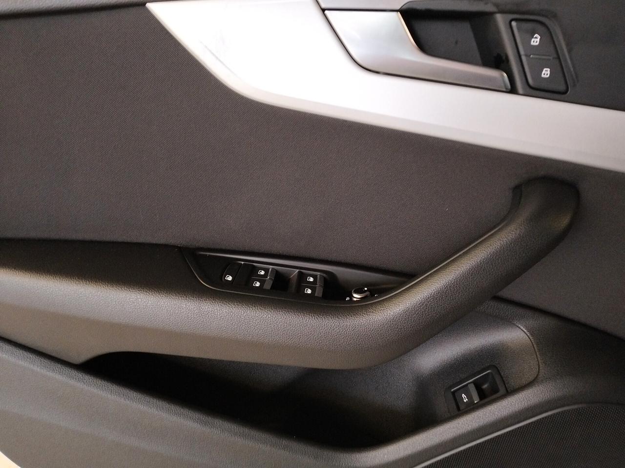 Audi A4 2.0 TDI 150 CV S tronic Business IVA ESPOSTA