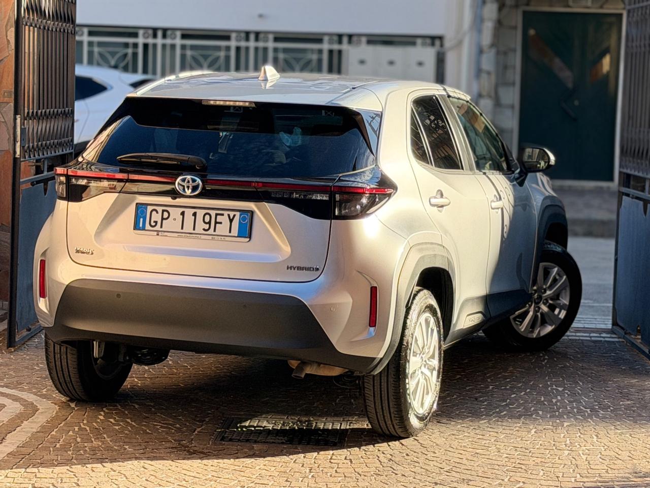 Toyota Yaris Cross 1.5 Hybrid E-CVT AWD Lounge