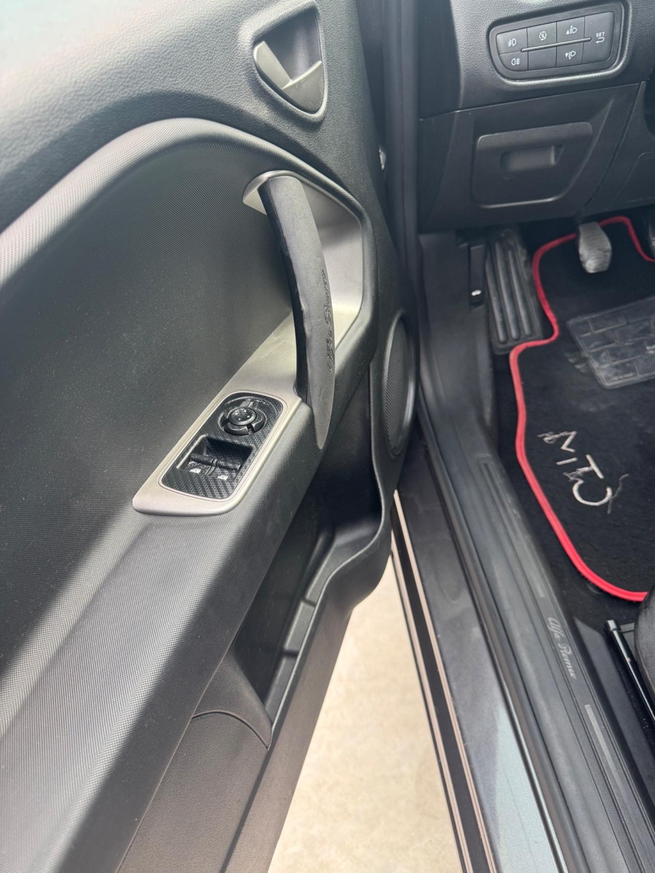 Alfa Romeo MiTo 1.3 JTDm 85 CV