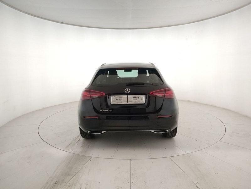 Mercedes-Benz Classe A A 250 e Automatic Plug-in hybrid Advanced Progressive