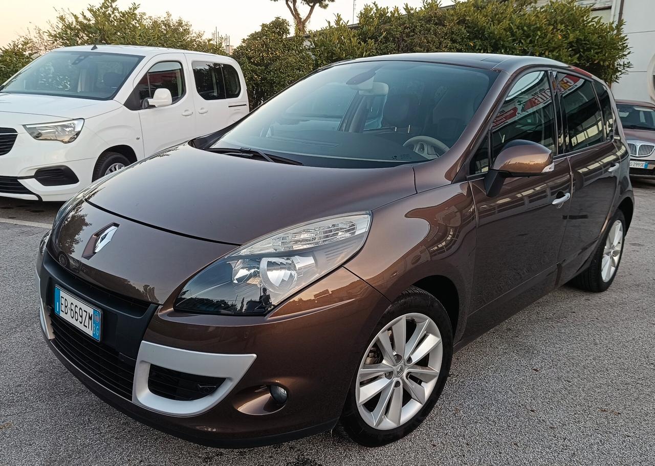 Renault Scenic 1.5 dCi 110CV Luxe