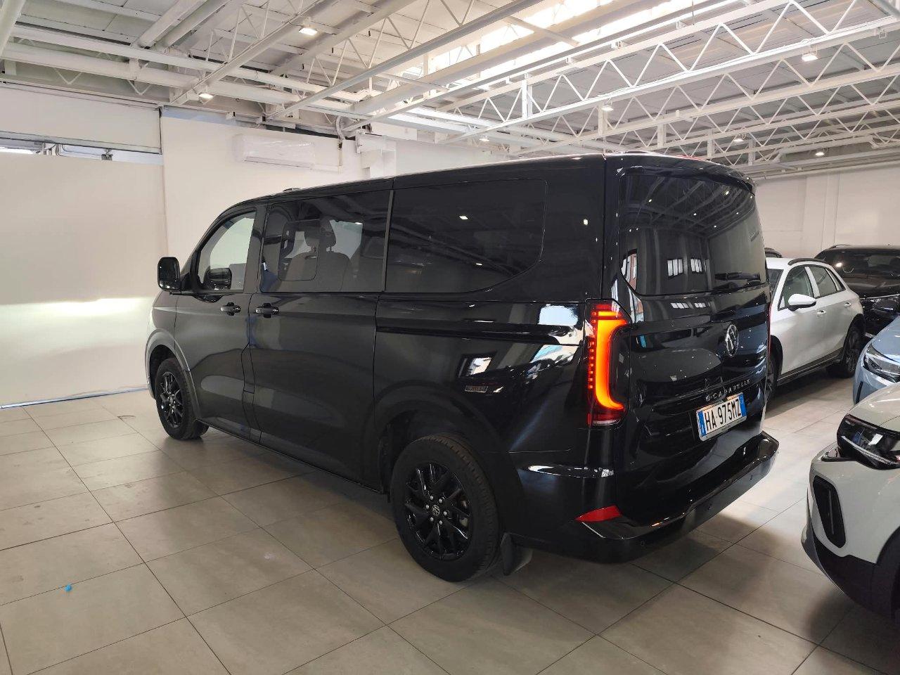 VOLKSWAGEN T7 Caravelle e-Caravelle Window Short Life electric 160kW 340 cv automatic 3100mm
