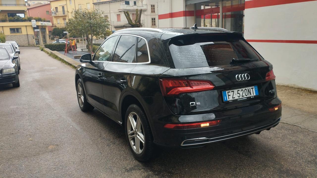 Audi Q5 35 TDI quattro S tronic line