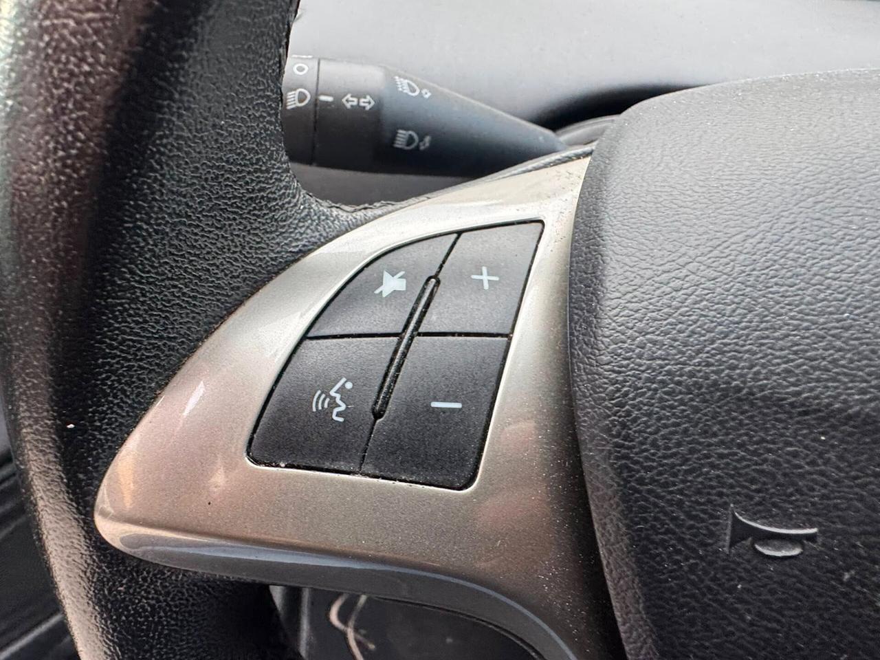 LANCIA YPSILON 1.2 69 CV. BENZINA NAVIGATORE PERFETTA