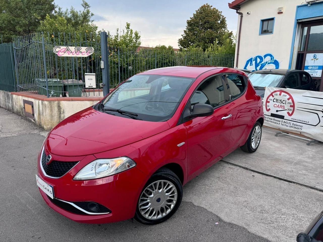 Lancia Ypsilon 1.2 69 CV 5 porte Silver