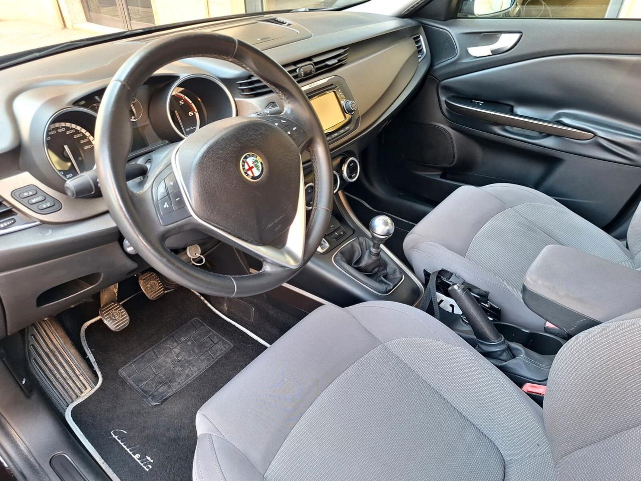 Alfa Romeo Giulietta 1.6 JTDm-2 105 CV Distinctive