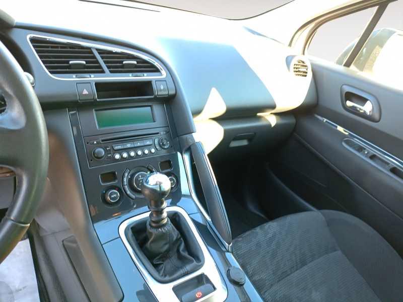 PEUGEOT 3008 1.6 hdi 8v Active (tecno) 112cv