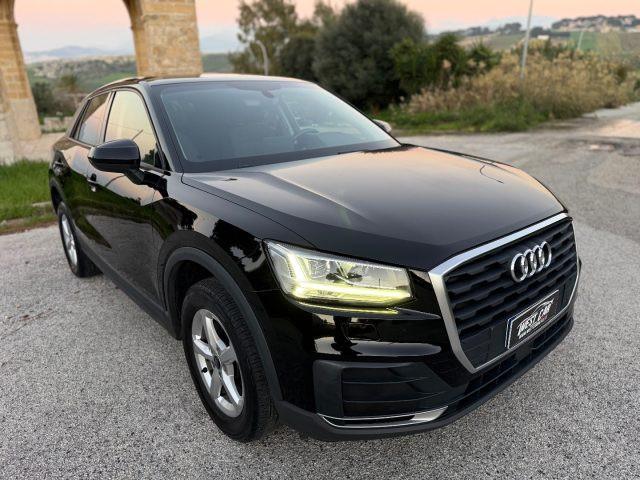 AUDI Q2 30 TDI Identity Black