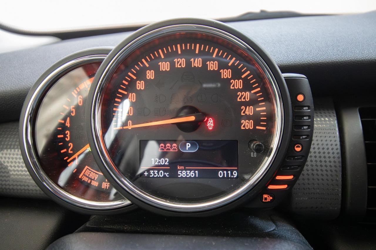 Mini Cooper 5 Porte 1.5 Auto 136cv