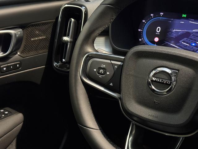 VOLVO XC40 B3 automatico Plus Bright
