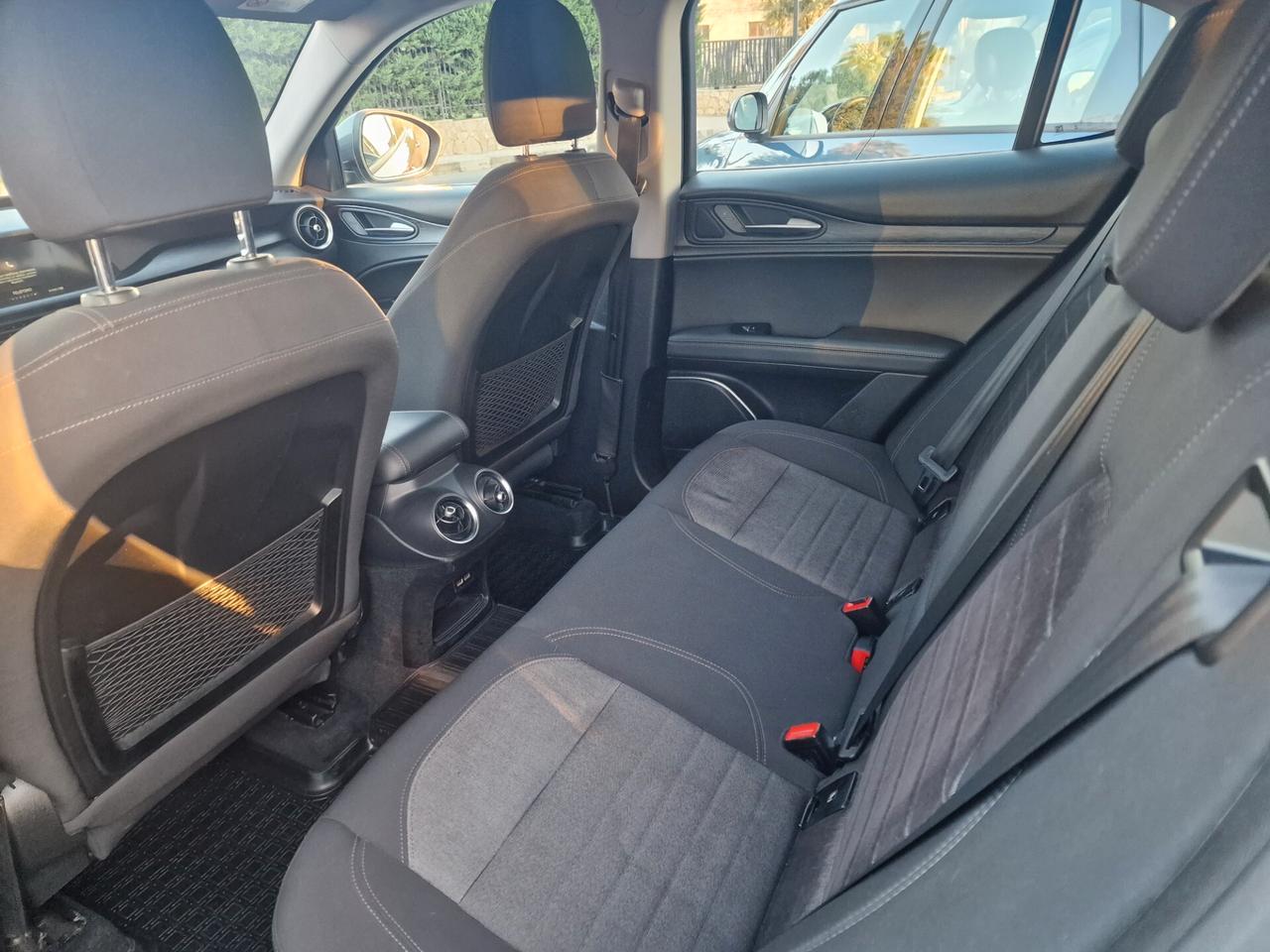 Alfa Romeo Stelvio 2.2 Turbodiesel 180 CV AT8 RWD Executive