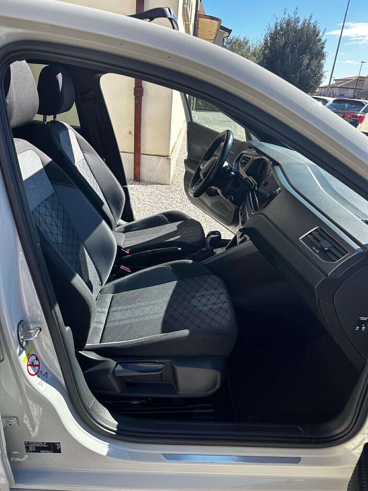 Volkswagen Taigo 1.0 TSI 110 CV DSG R-Line