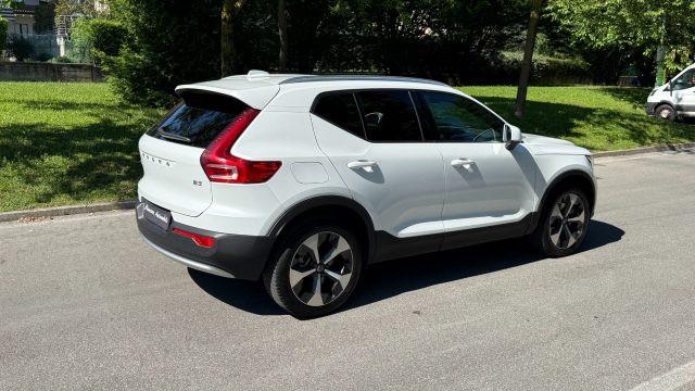 VOLVO XC40 B3 automatico Core