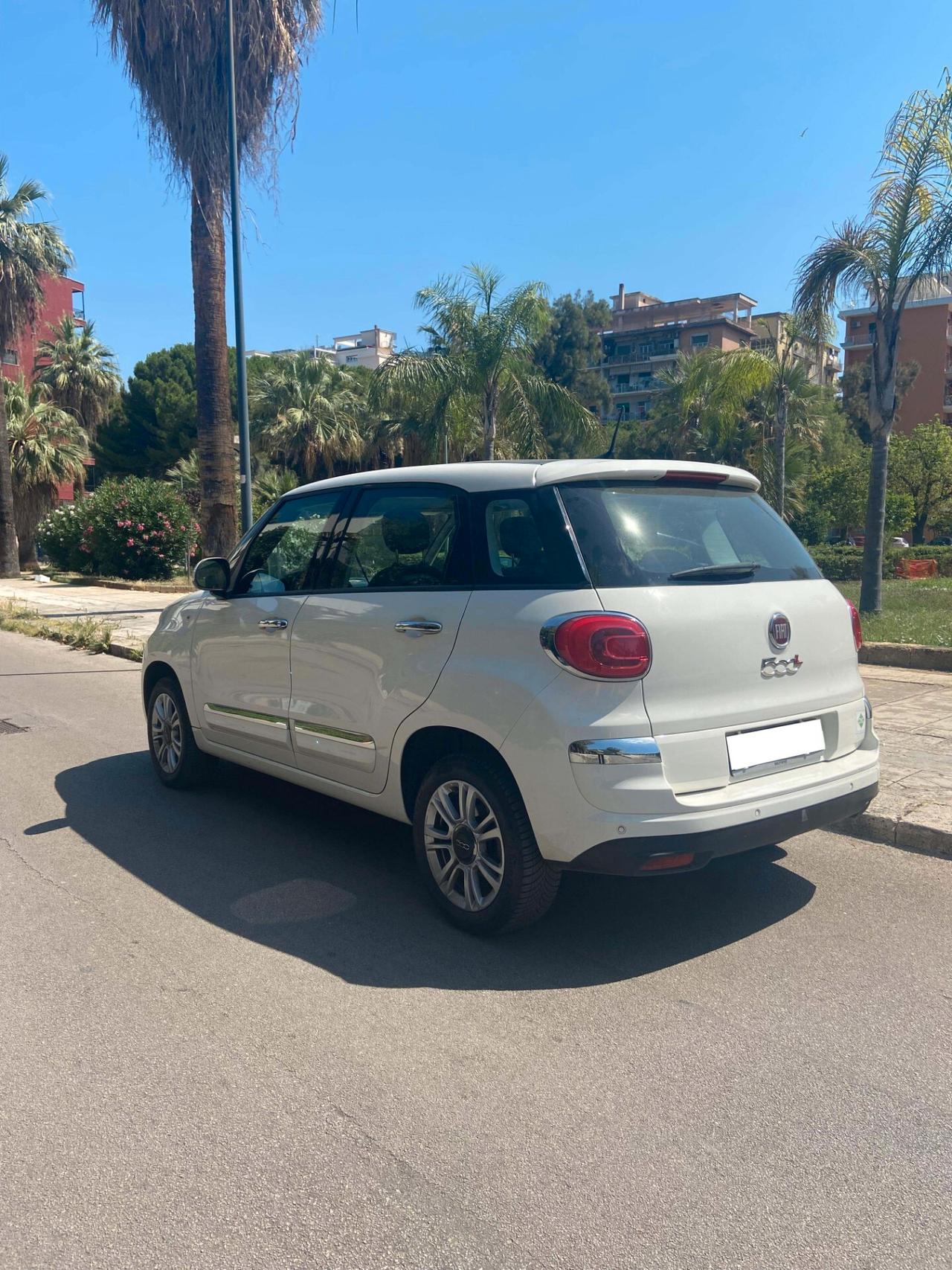 Fiat 500L 0.9 TwinAir Turbo Natural Power Mirror