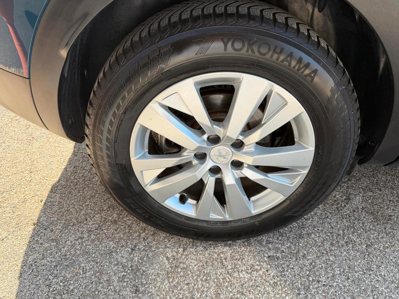 PEUGEOT 3008 1.5 EAT8 130CV 96KW NAVI CRUISE CAM ANNO 2021