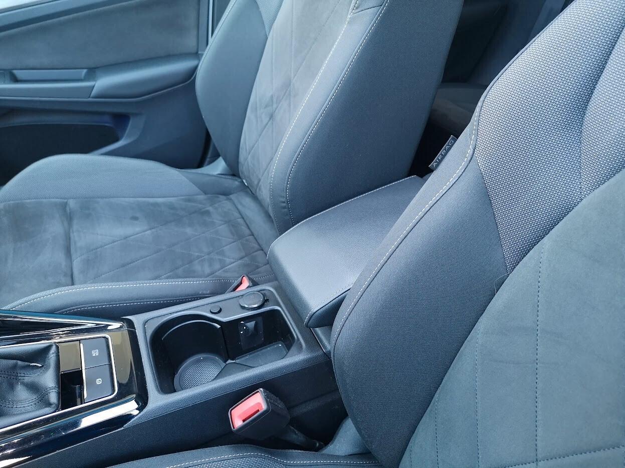 Volkswagen Golf 2.0 TDI SCR Style Tetto apribile