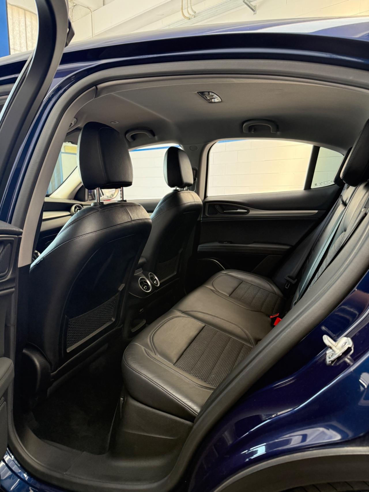 Alfa Romeo Stelvio 2.2 Turbodiesel 210 CV AT8 Q4 Super
