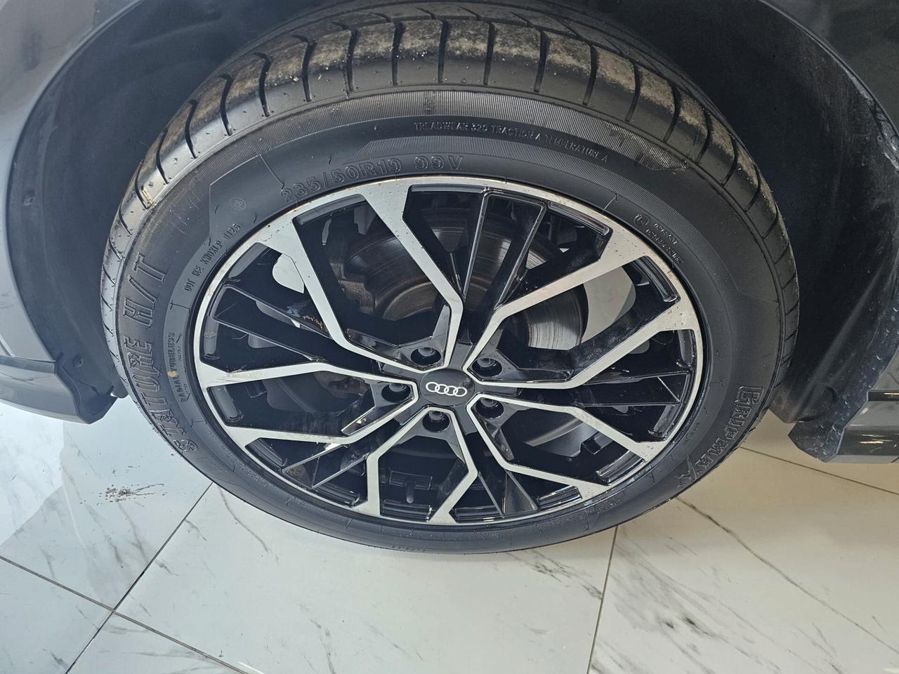 NUOVA AUDI Q3 SPORTBACK 35 TDI 150CV S-TRONIC S-LINE IDENTITY BLACK